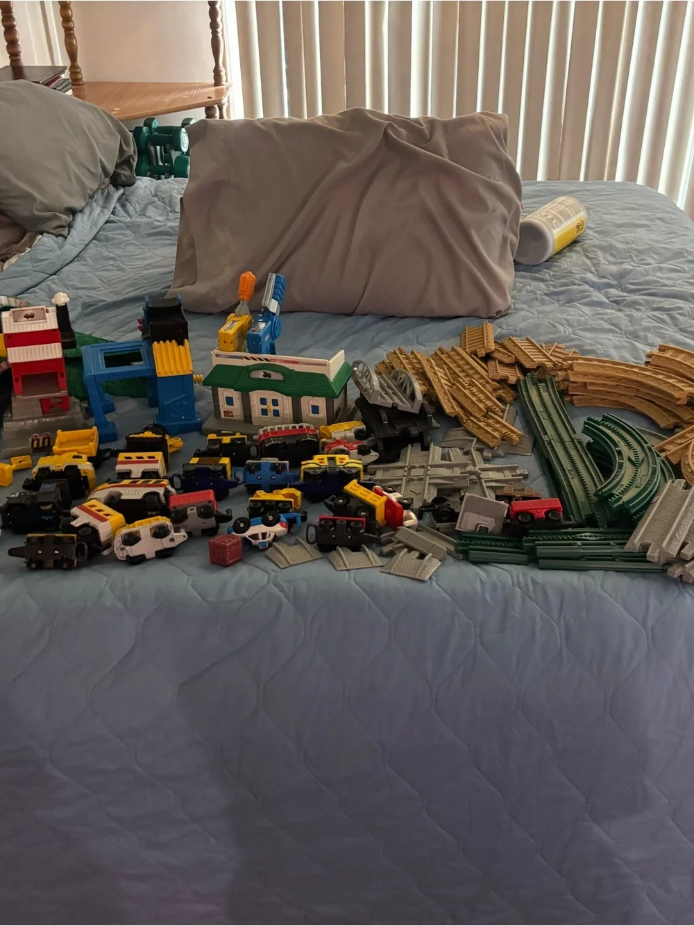 Thomas & Friends Playset Lot with Blue, Green, Yellow, Red Pieces